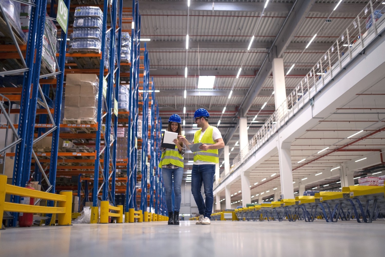 Warehouse Elektronik: Efisiensi & Keamanan Stok