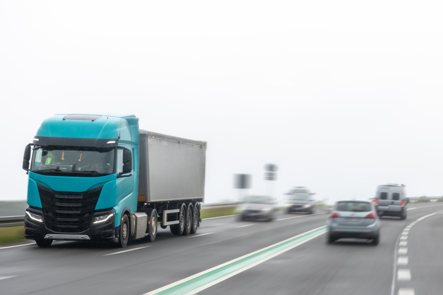 distrubis berbasis trucking